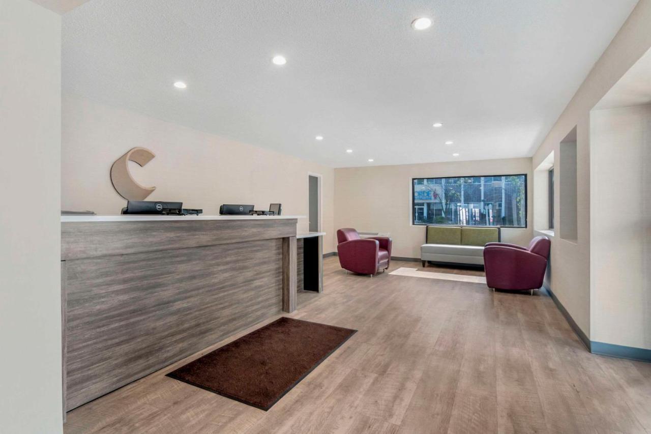 Comfort Inn 2*