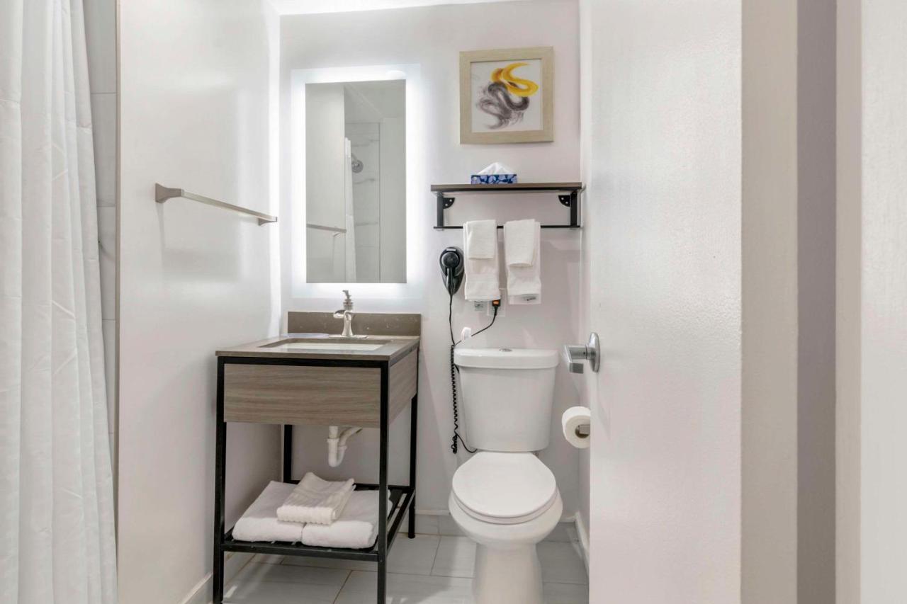 Comfort Inn 2*